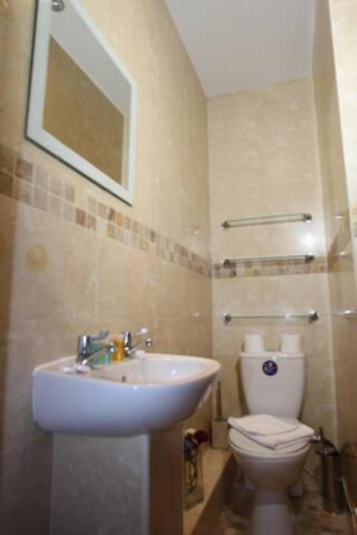 Apartasuites London Emerald Esterno foto