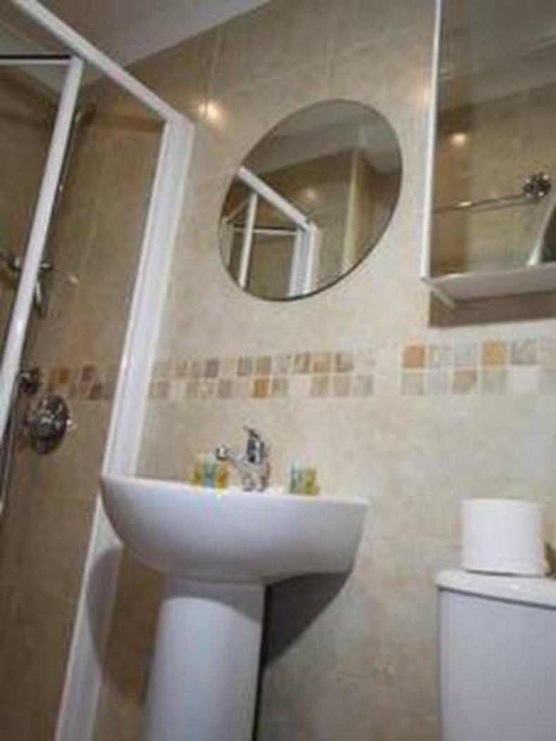Apartasuites London Emerald Esterno foto